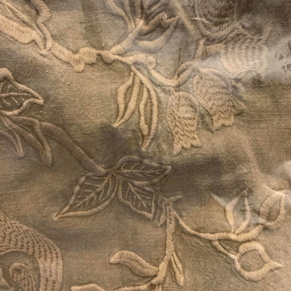 Pottery Barn Kelcie Pillow Cover Neutral 22 sq Embroidered Stonewash Birds Linen - Picture 9 of 15